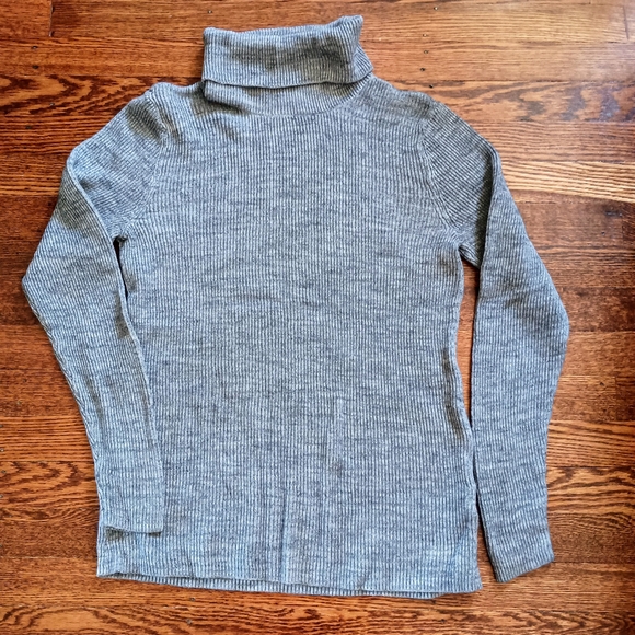 Croft & Barrow Light Gray Turtleneck Sweater - Picture 1 of 4